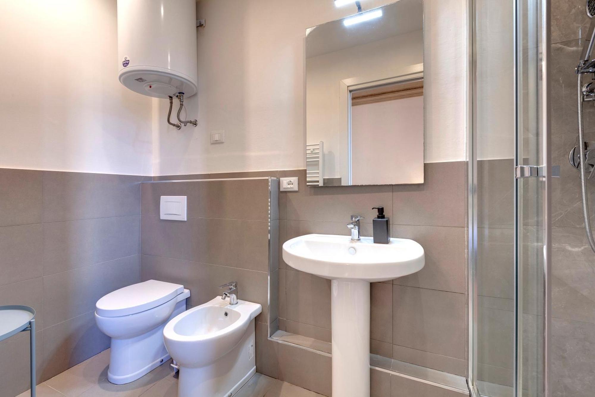 Pisana Apartment By Mamo ฟลอเรนซ์ ภายนอก รูปภาพ